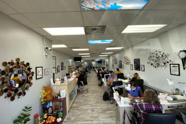 Vogue Nails Spa & Lashes