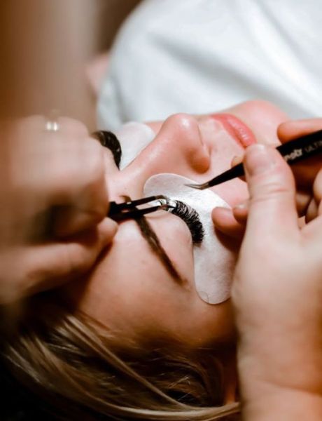 Eyes, Brows & Lashes